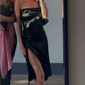 Lucy in the Sky Black Midi Dress